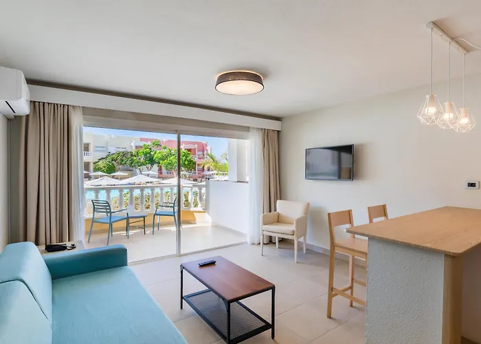 Ξενοδοχείο Allegro Isora 4*